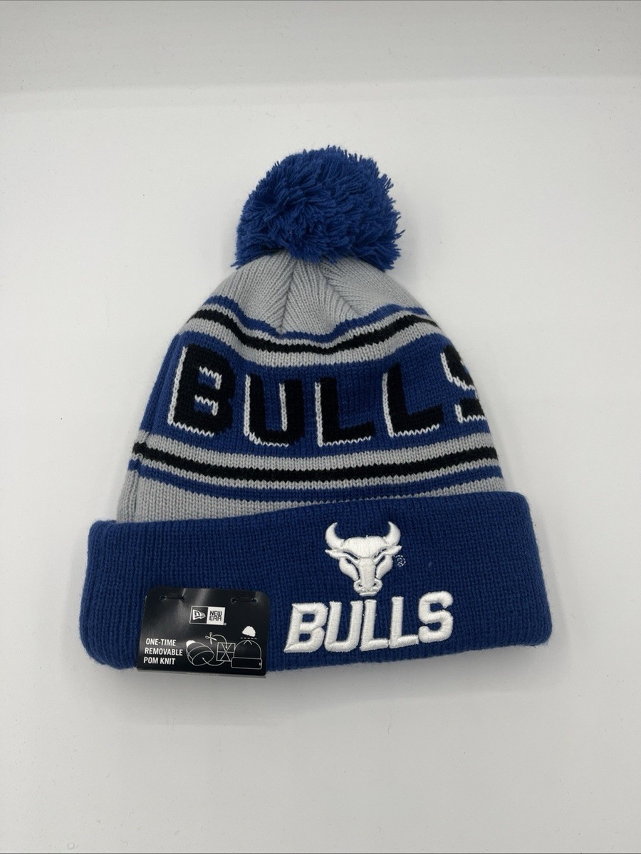 New Era Chicago Bulls Wordmark Cuffed Knit Pom Beanie OSFM  display picture 1