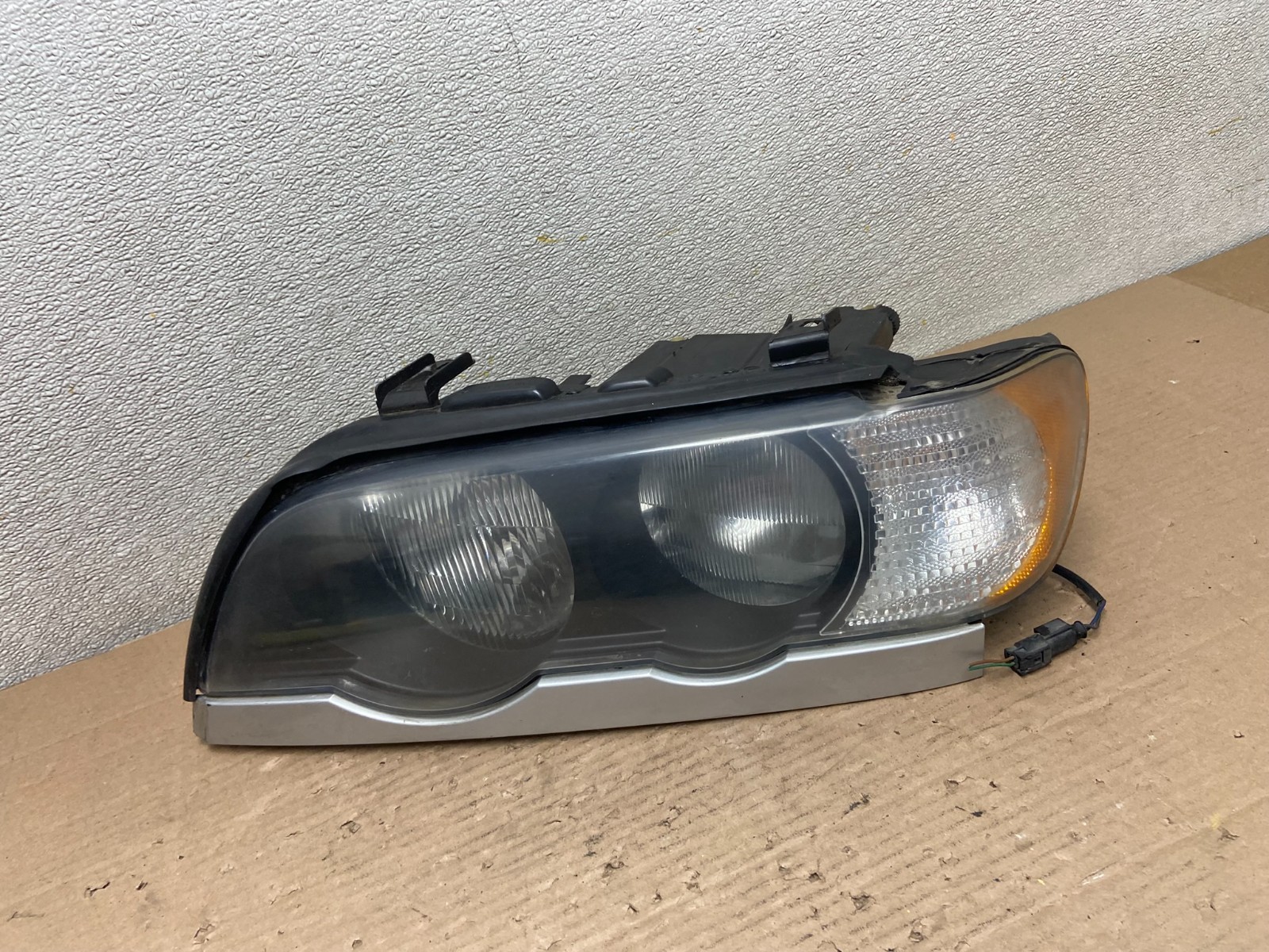 2000-2003 Bmw X5 E53 Headlight Left Driver Lh Side Halogen OEM AA9411 DW