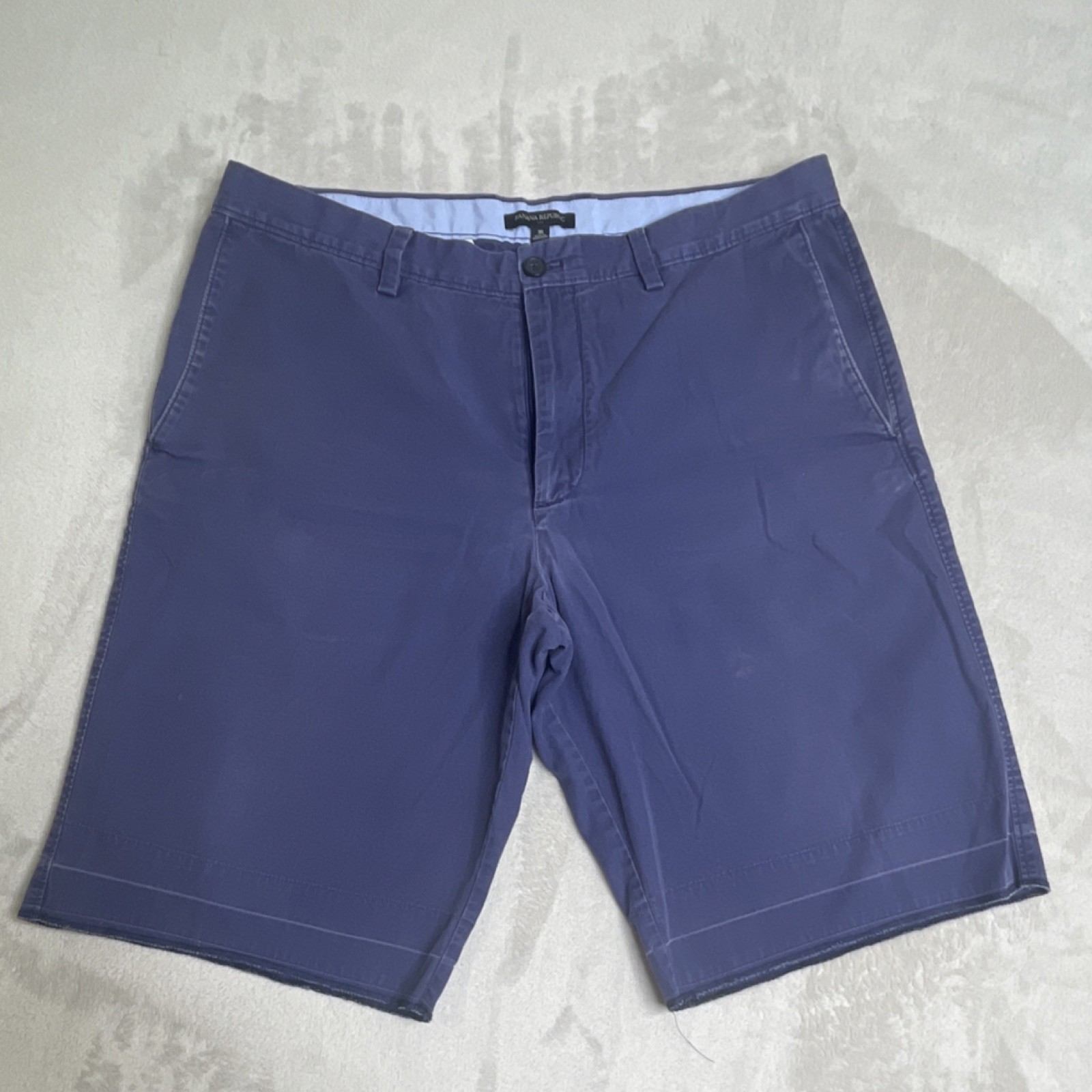 Banana Republic Men's Blue Chino Shorts Button Pockets Flat Front Casual