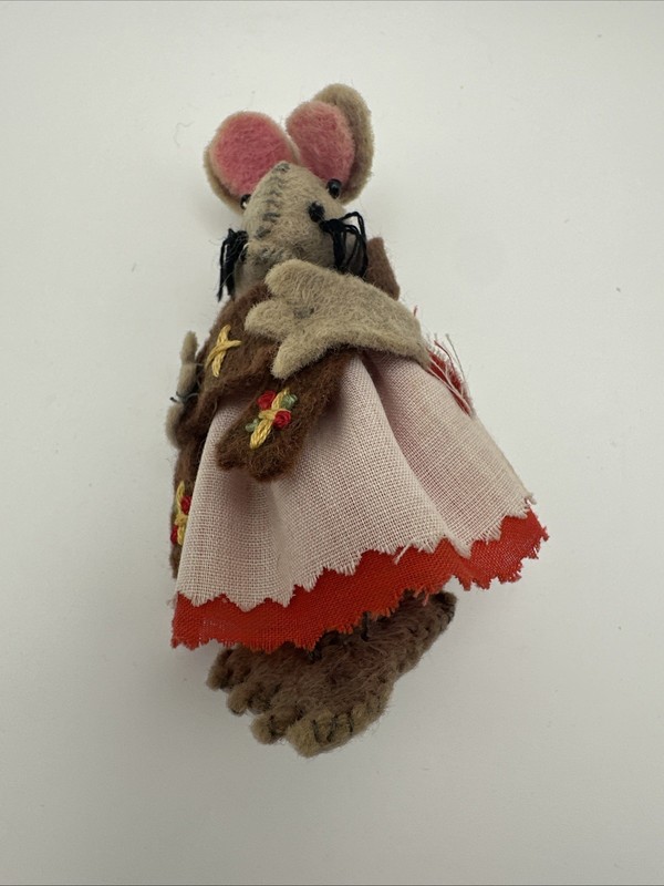 Felt Mouse Mice WW1 Aid Soldiers Tiny 3.5 In Stuffed Nurse Handmade Vintage