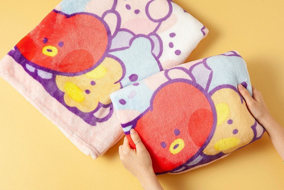 BTS BT21 Official Authentic Minini Soft Knee Flannel Blanket (51.1