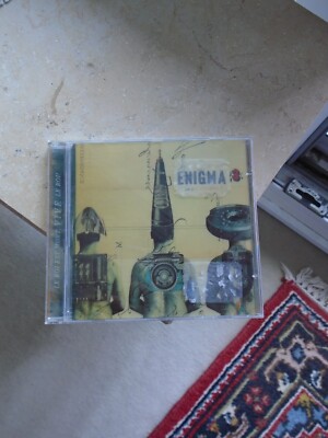 ENIGMA 3  LE ROI EST MORT, VIVE LE ROI!