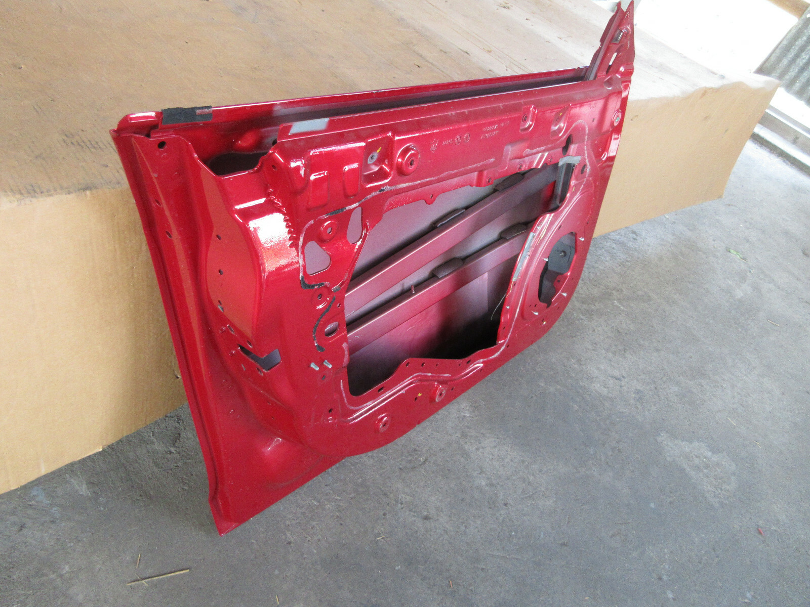 Maserati Ghibli  LH Front Door/Shell P/N 673007994