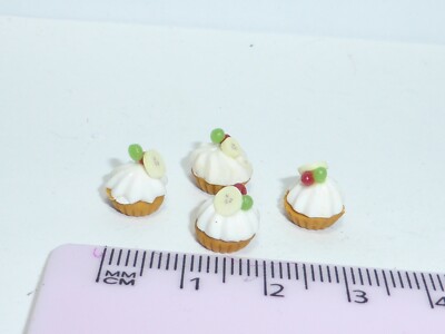 4 Cup Cakes Maßstab 1:12 