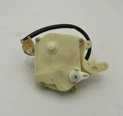 HONDA CITY RIGHT FRONT DOOR LOCK ACTUATOR # 72115-SX8-003 OEM