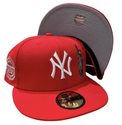New Era New York Yankees Statue Of Liberty 59FIFTY Fitted Hat
