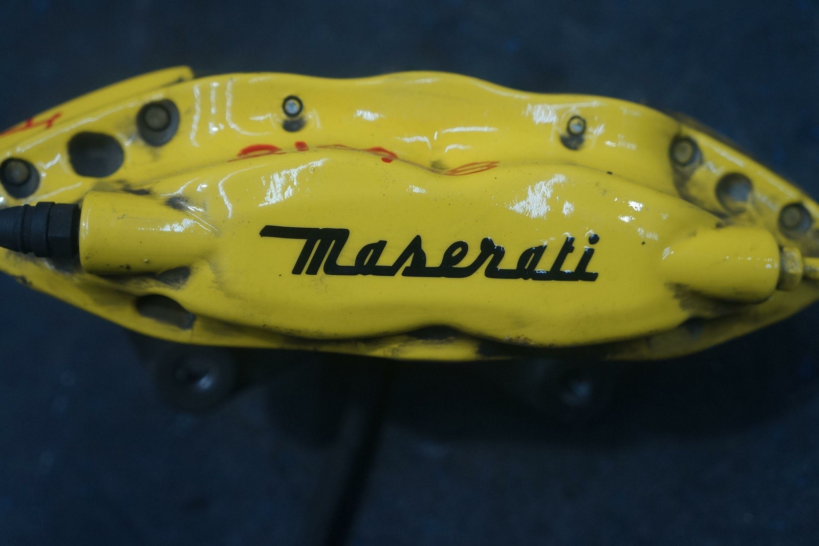 Rear Left Brake Caliper Yellow Maserati Quattroporte S Q4 2014