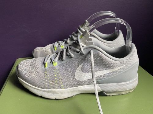 nike air max typha training