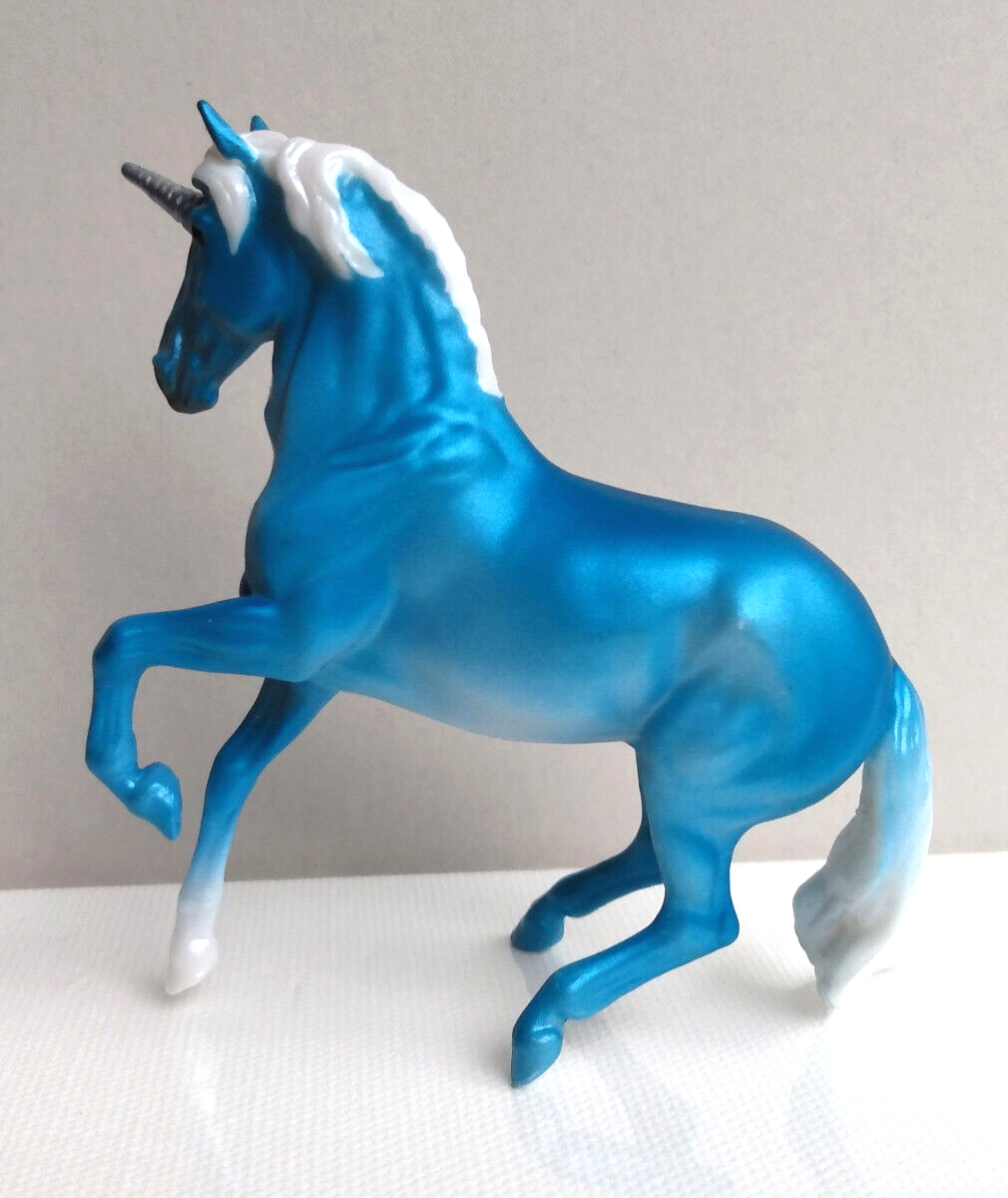 Cheval Breyer année 70 à 80 Blanc et noir (3) (Gebraucht) in Renens VD