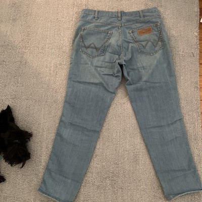 Wrangler Men s Light Wash Straight Leg Stretch Denim Jeans Texas
