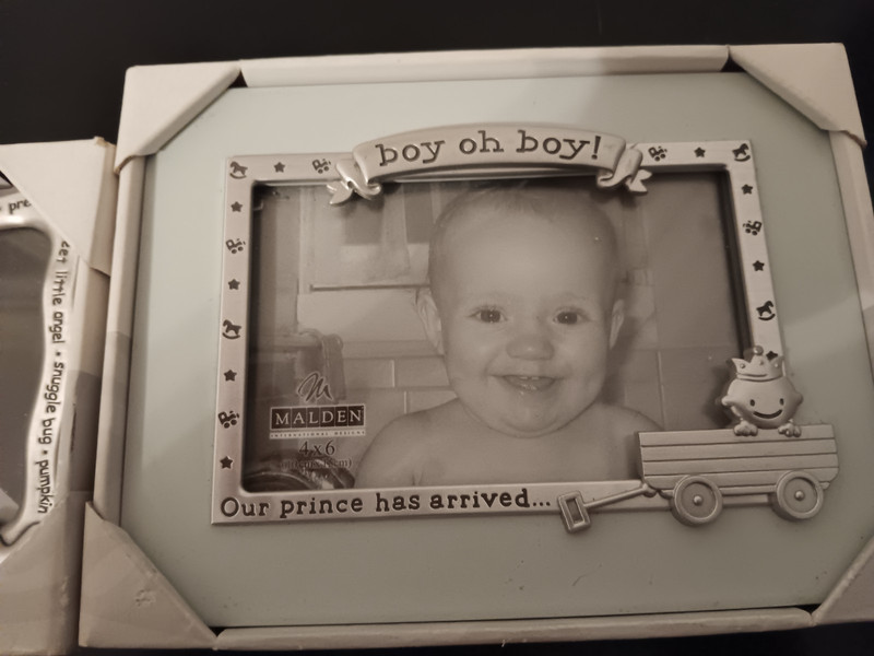 SET of 2!! MALDEN "BABY" 4x6 PHOTO FRAMES!