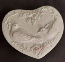Crowning Touch Collection Japan Heart Shape Two Doves Trinket Box Love Gift
