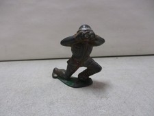 Barclay US Army Soldier with Binoculars