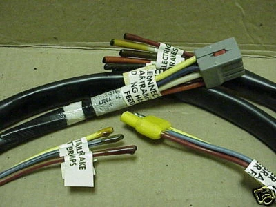 KIT DE ARNÉS DE REMOLQUE FORD MERCURY 79-89 NUEVO EN CAJA OE # D9AB15A416AC Foto 4 de 4