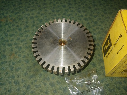NEW in Box Grid Type Coupling Falk 60T Hub Solid Bore - (18636-B3) - Imagen 2 de 4