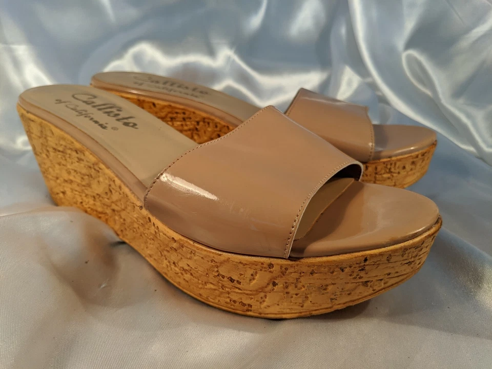 Sandalias Callisto of California beige charol desnudo corcho tacón de cuña talla 10 sin cordones Foto 2 de 4