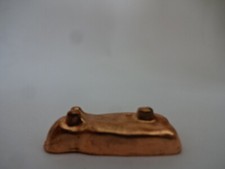 UE / D / Stara metalowa zabawka lata 70-80. / wisiorek sarkofag / miedź