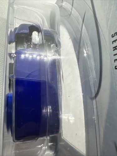 Hot Wheels 100% Petersens Custom Classic Trucks ’56 Ford F-100 #4 of 4 - Blue - Picture 3 of 5