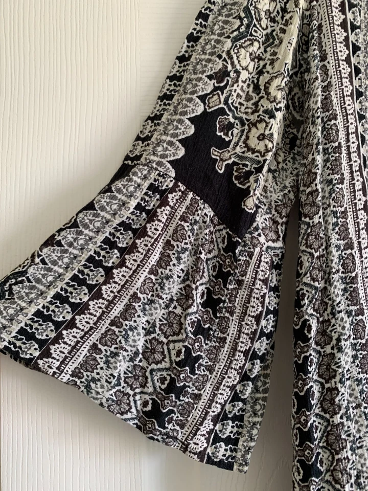 One World Live and Let Lie Tunic Top Womens Black Beige Boho Peasant - Image 4 of 4