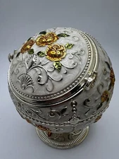 Vintage TXX Flip Up Cigar Ash Tray White/Yellow Floral Golden Ornate Design