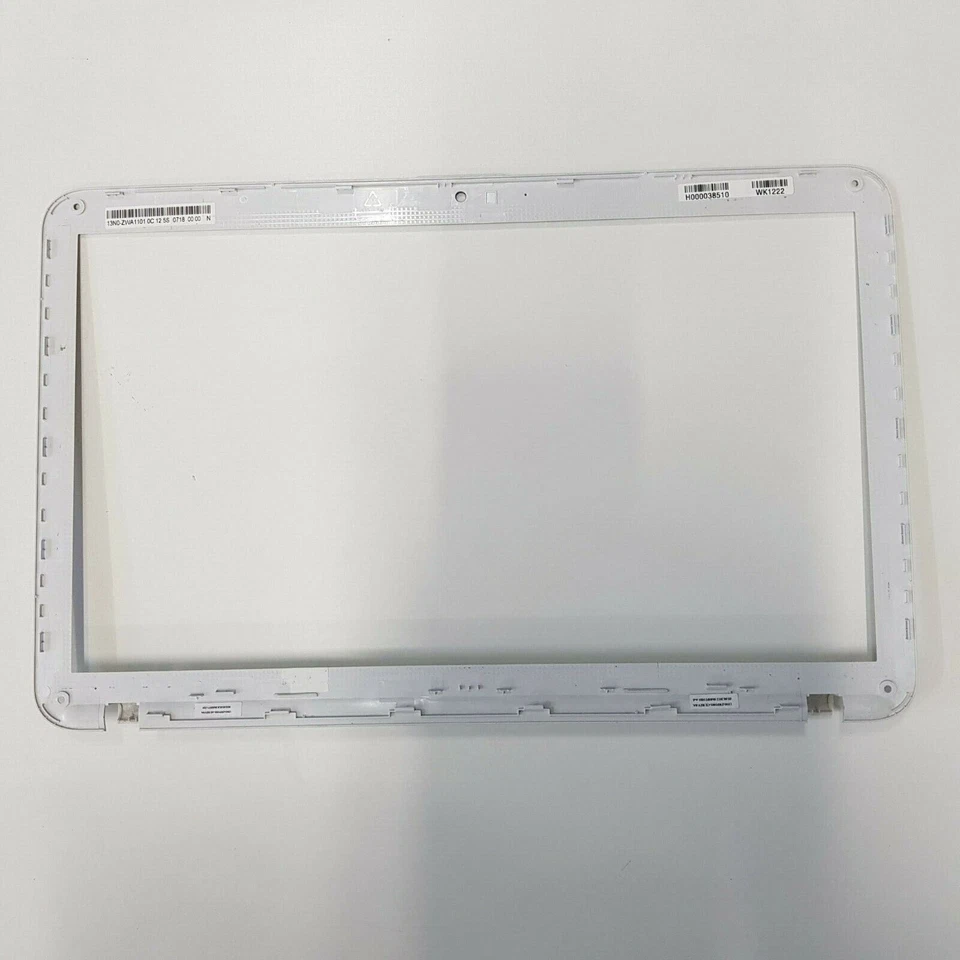 Cubierta bisel pantalla portátil Toshiba Satellite C850 serie L850 genuina H000038510 Foto 2 de 3