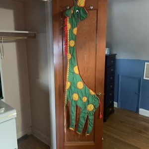 Vintage Handmade Quilted Child’s Growth Chart Gi raffe, Wallhanger