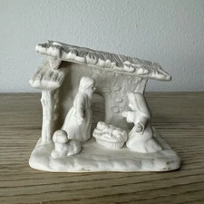 Roman Inc White Ceramic Nativity Scene Manger 4" Long 2001 Jesus Joseph Mary