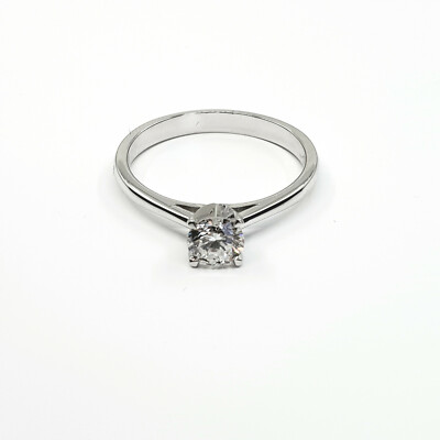 Exquisiter Solitaire Ring mit GIA Diamant 0,50ct D/VVS1 in Brillantschliff