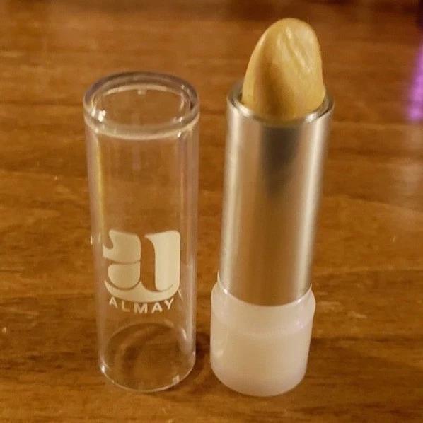 LOT OF 10 ASSORTED MAKE UP ITEMS BY L'OREAL, MAYBELLINE, RIMMEL & ALMAY - Image 3 of 4