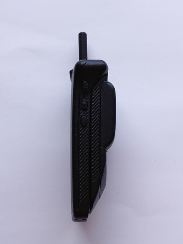 Motorola StarTAC Mercedes-Benz W220 Center Console Flip Phone - Picture 5 of 7