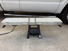 Whelen Liberty Ii Iw2aaaa Amber Lightbar Takedowns Lights Alleys 54-inch Whelen Liberty Ii Iw2aaaa Amber Lightbar Takedowns Lights Alleys 54-inch