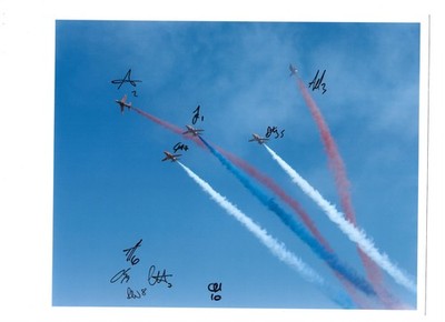 Red arrows 2025 signed photo with proof - all 10 pilots 10x8