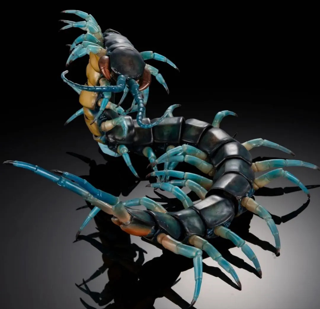 Bandai Ikimono Encyclopedia Ultimate Giant Centipede Figure