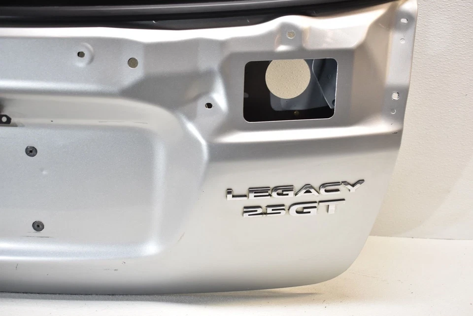 2005-2009 Subaru Legacy GT Rear Hatch Wagon Trunk Lid - Image 3 of 4