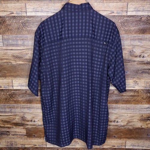The North Face Tekware Button Up Large Navy Blue Plaid Short Sleeve Shirt - Picture 3 of 6