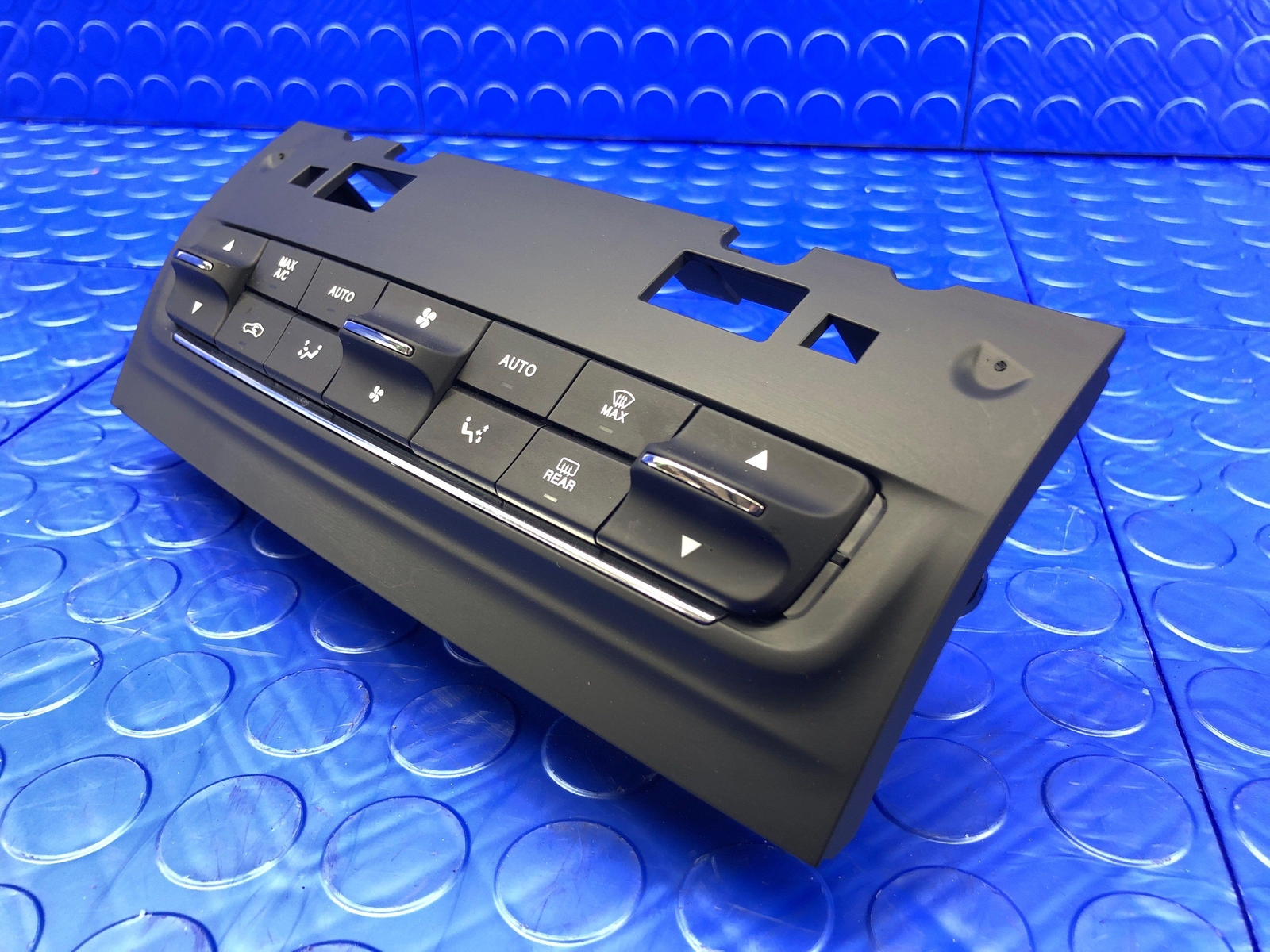 2017-2021 MASERATI GHIBLI TEMPERATURE CLIMATE CONTROL SWITCH PANEL 6701263230