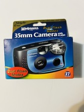 VINTAGE WALGREENS 35mm SINGLE USE CAMERA DUAL FLASH 400 SPEED sealed Disposable