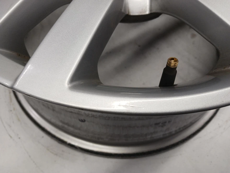 Rueda VOLKSWAGEN TIGUAN '12-'17 16x6-1/2 aleación OEM grado B Foto 2 de 3