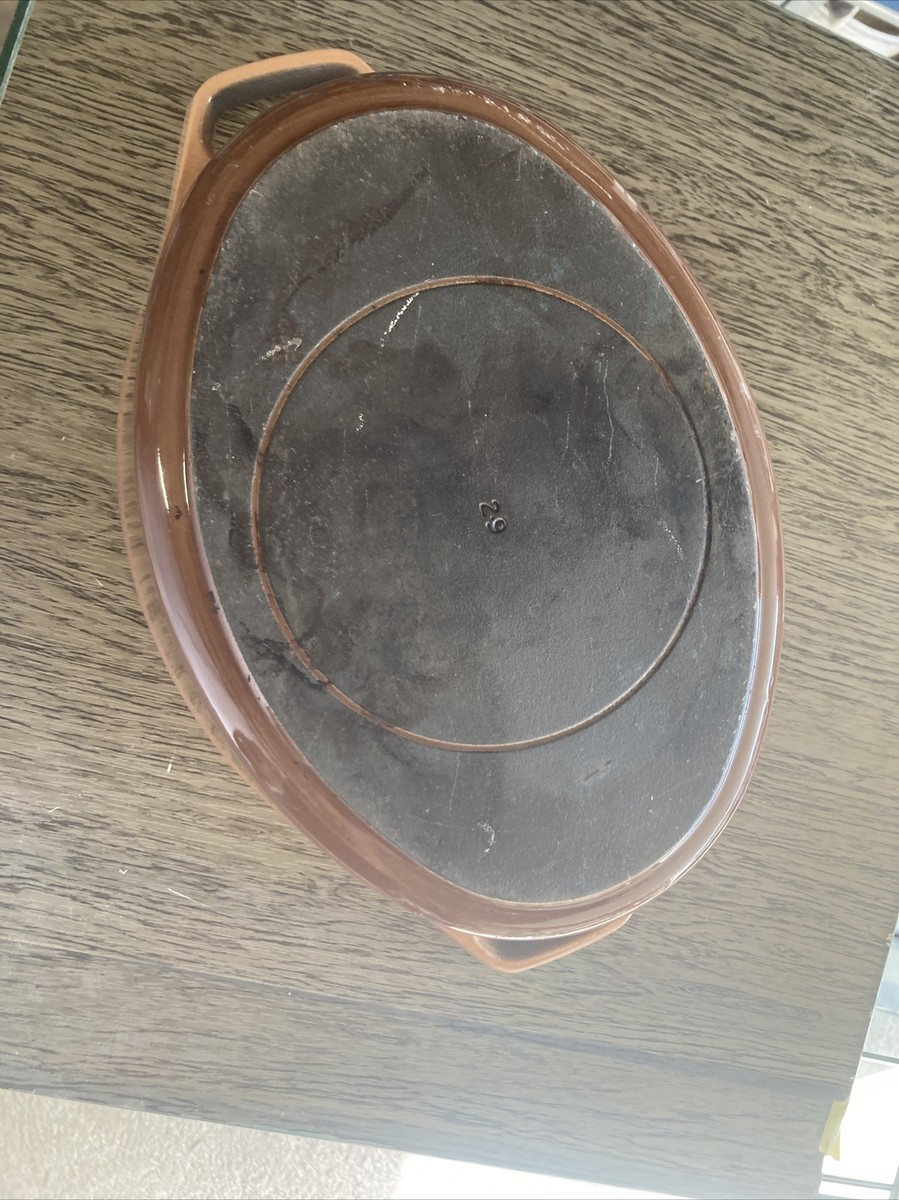 Cast Iron Oval Casserole | Le Creuset FI Cast Iron Oval Casserole | Le Creuset FI
