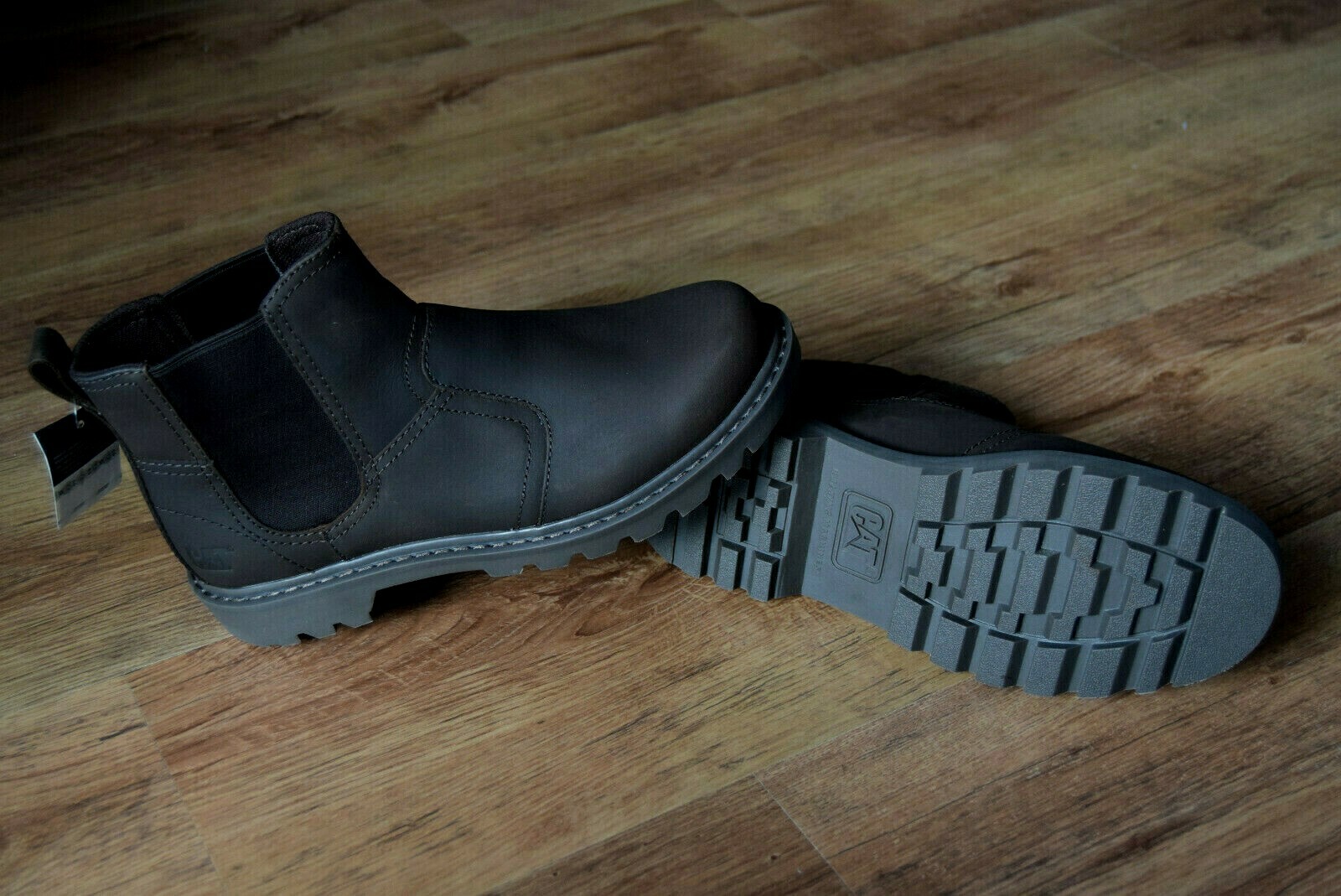 CAT Thornberry 41 42 43 44 45 46 Caterpillar Chelsea Boots economist