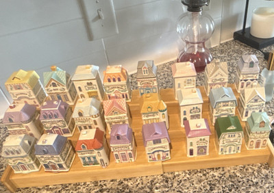 2024 Lenox Spice Village 24 Ceramic Building-Shaped Spice Jars Set with Lids