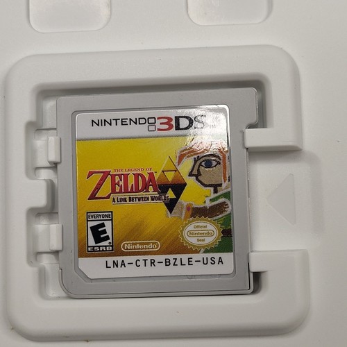 The Legend of Zelda: A Link Between Worlds (Nintendo 3DS, 2013) Tested No Manual - Picture 4 of 5