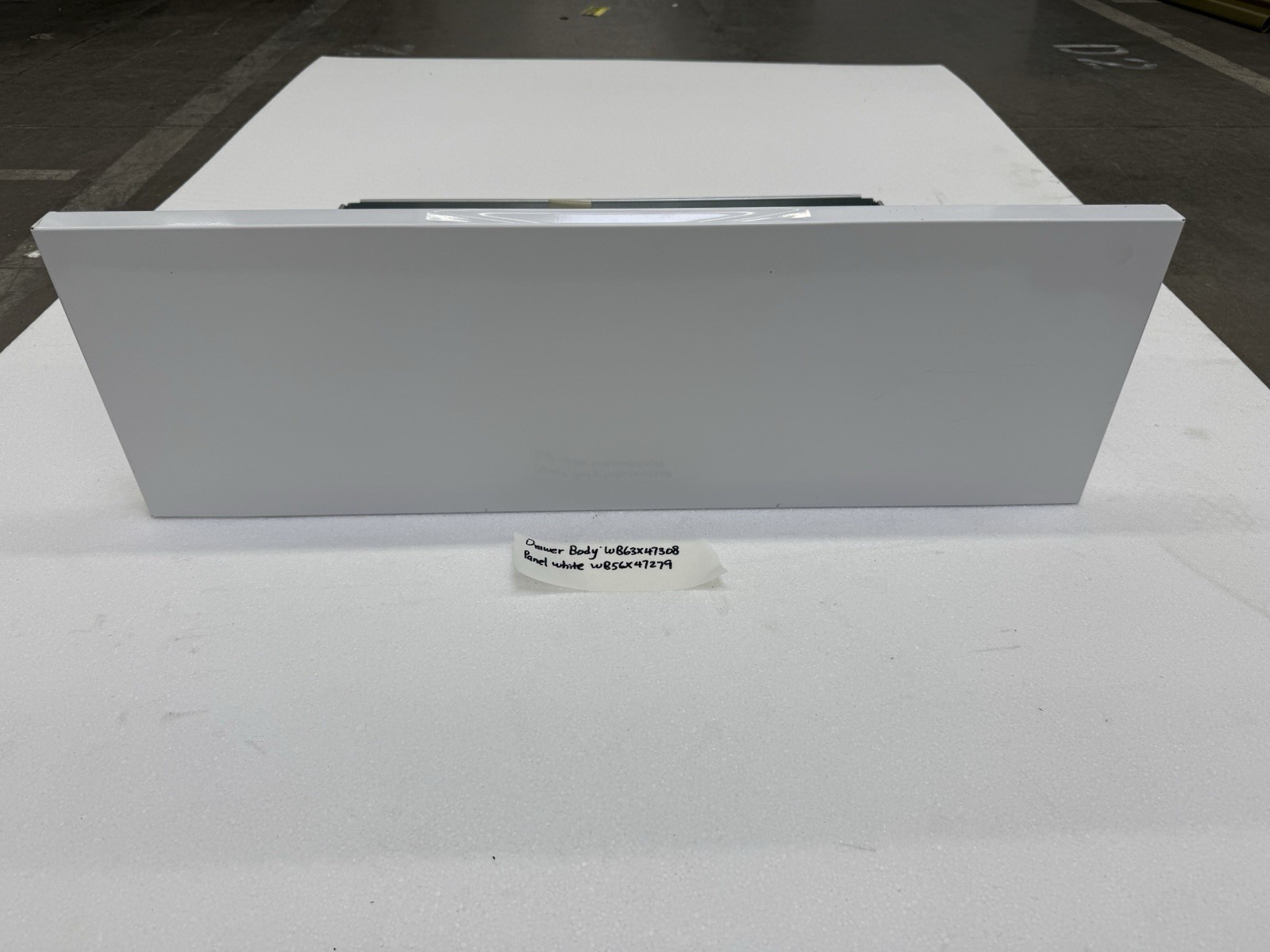 Drawer Body WB63X47308 W/ Panel White WB56X47279 for GE GRF400SV1WW Range P14