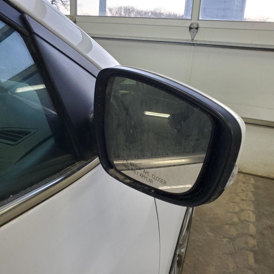 ELANTRA   2014 Front Door Trim Panel 1074140