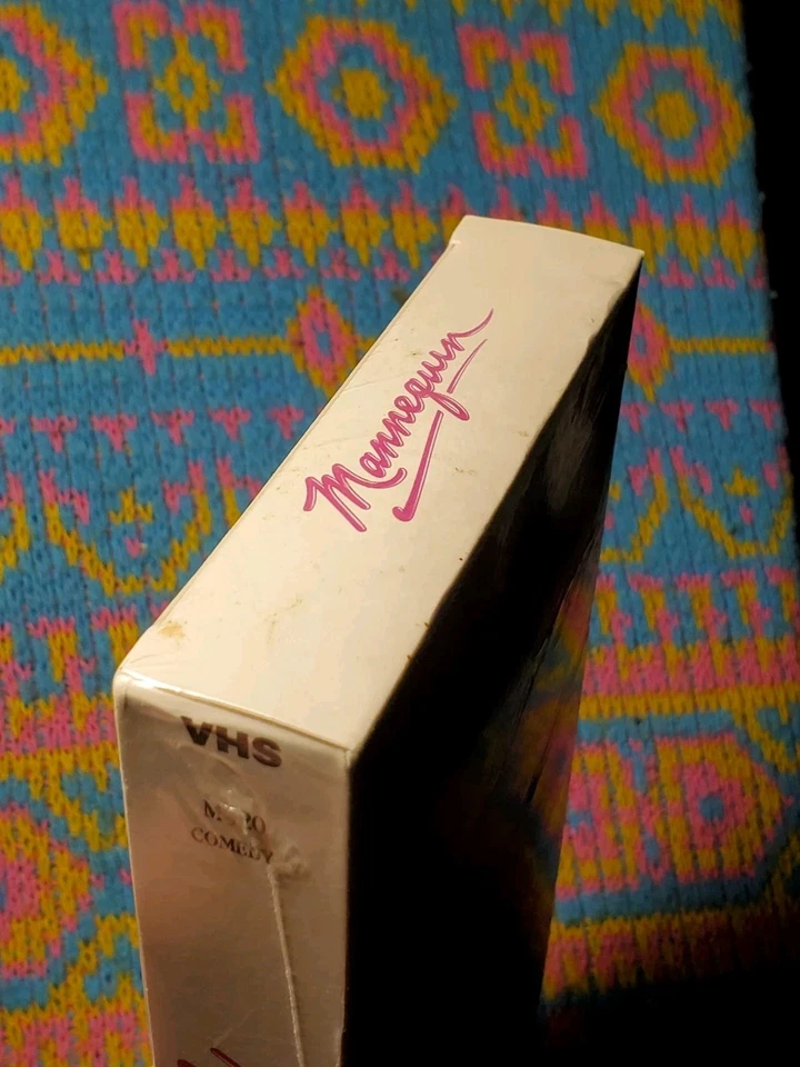Mannequin (VHS, 1987) Vintage 1990 Tape Andrew McCarthy Kim Cattrall NEW/SEALED - Image 4 of 4