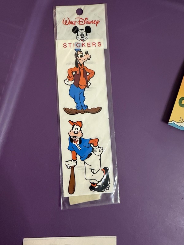 Walt Disney Goofy Stickers Pack - Disney Franchise Goofy Character Theme