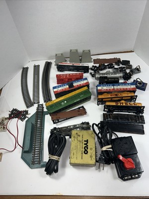 Ho Scale Parts And Repair Track Transformers ,Box Cars , Tankers, And More