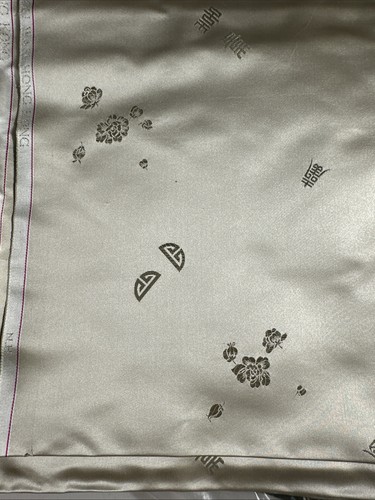 Brocado de seda dorado vintage FOU WAH HONG KONG de los años 60, 4 yardas - Imagen 3 de 5