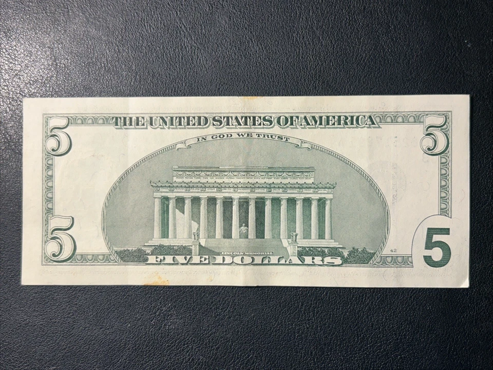 1999 $5 Dollar Bill Vintage BC82517891 Philadelphia Federal Reserve Note - Image 2 of 3