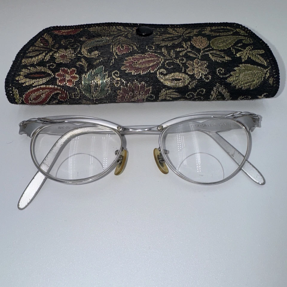 Винтажный 1950-60-х годов Cat глаз очки травленая гравировка M/C 4 1/4 -5 1/2 квасцов США - Изображение 2 из 4
